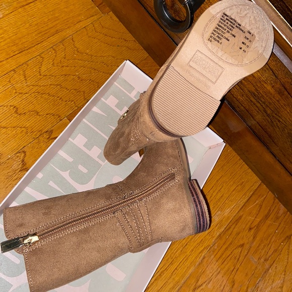 Toddler Girls Michael Kors Boots Size 5c NWT - Picture 1 of 3